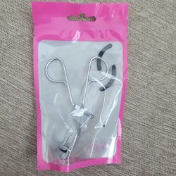 New eyelash curler