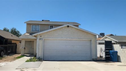 4 Beds 2.5 Bath House