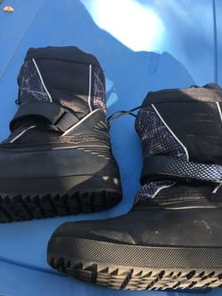 LNEW Boots size 2 only 10 Firm