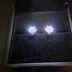 Premium GRA Certified 1 CT Moissanite Stud Earrings