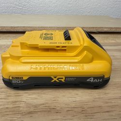 Dewalt 4 amp powerpack battery