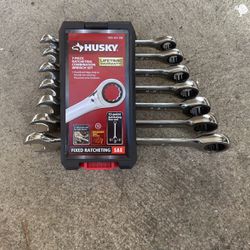 7- Piece Ratcheting Combination Wrench Set 