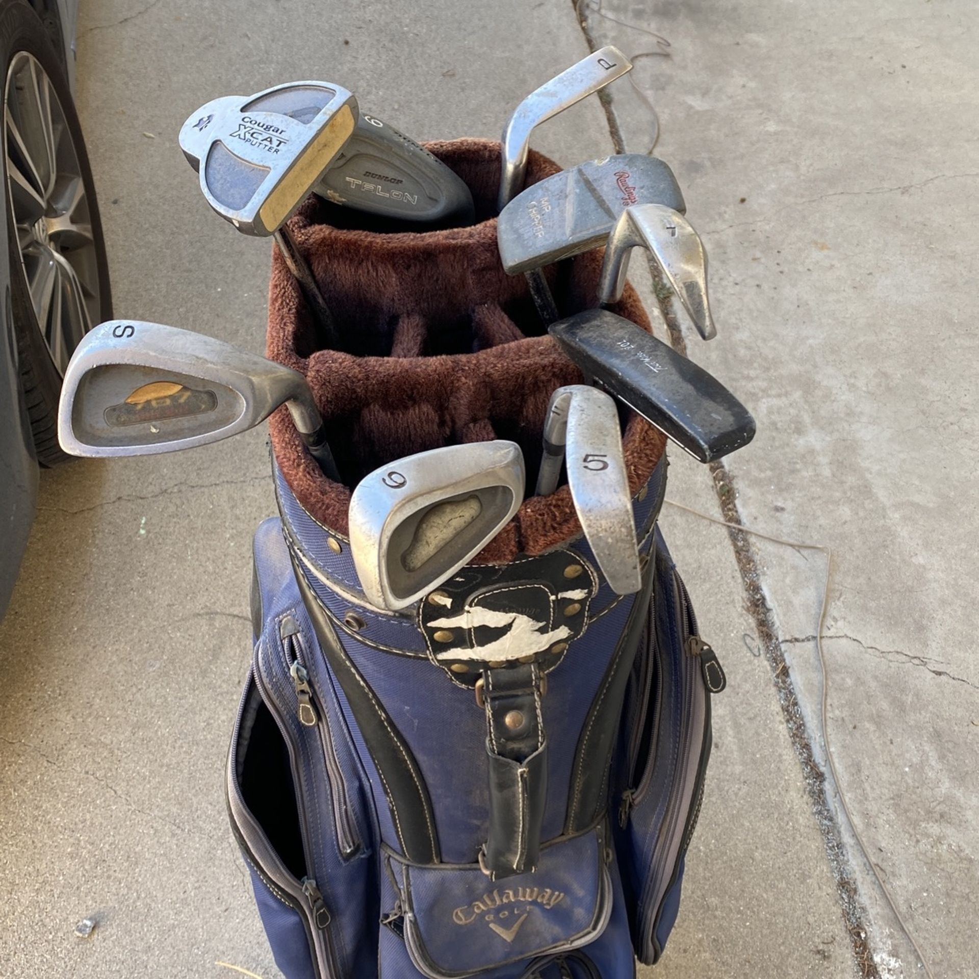 Old Callaway Golf Bag With Clubs