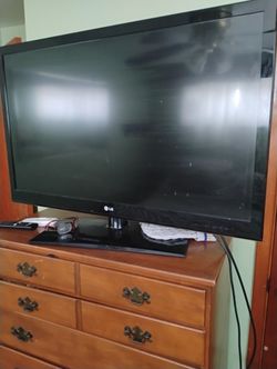 LG 42 Inch Color TV