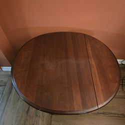 2 Bombay three-way side table.