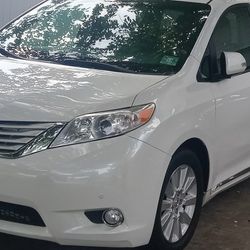 2014 Toyota Sienna