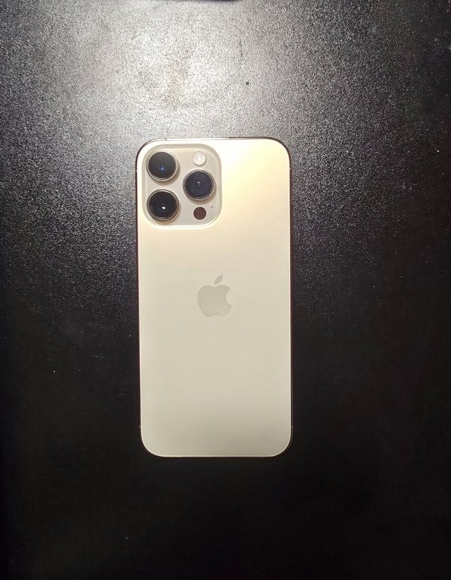 iPhone 14 Pro Max Unlocked - 256 GB - Gold