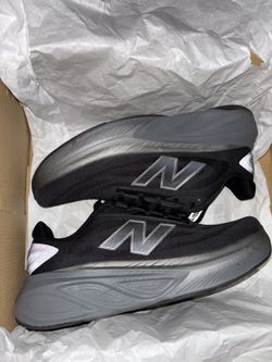 New Balance Men's Fresh Foam X More V6 Running Shoes Size: 12M