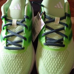 Adidas Ultrarun 5 GS Size 5.5 Women 