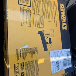 DeWalt 16 GA Wide Crown Lathing Stapler