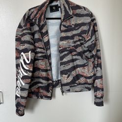 DarcSport Windbreaker