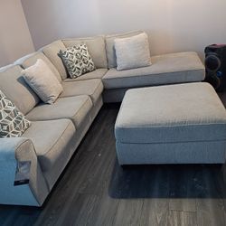 Sectional Couch 