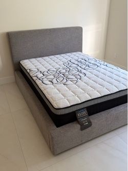 •  Elite Bamboo Luxe Queen 12” pillow top.      New mattress in a plastic sealed.     We offer same day delivery