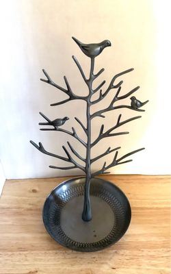 NECKLACE JEWELRY TREE