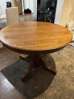 Dinning room table