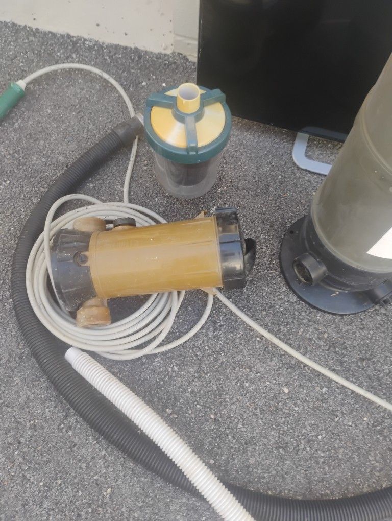 Pool Pump and Elec Tric Pool Cleaner.and Accesories