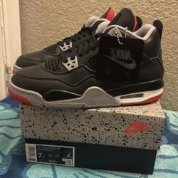  Air Jordan 4 