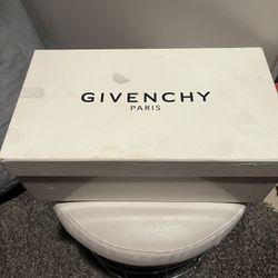 Givenchy Leather Low Top 