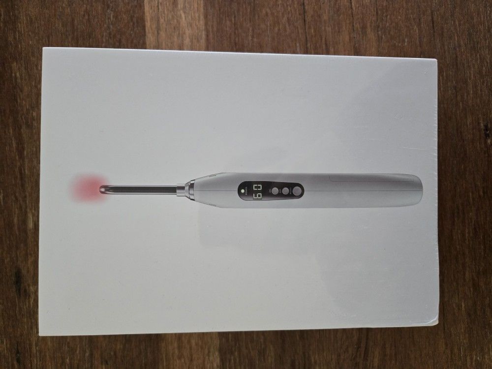 NEW Luminance Red The Proven Lip Sore Device