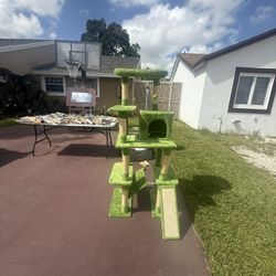 Cat tower 