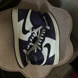 Air Jordan 1 Retro Court purple