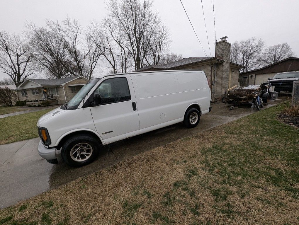 2001 Chevrolet EXPRESS 1500 2wd