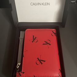 Calvin Klein Women’s Small Wallet