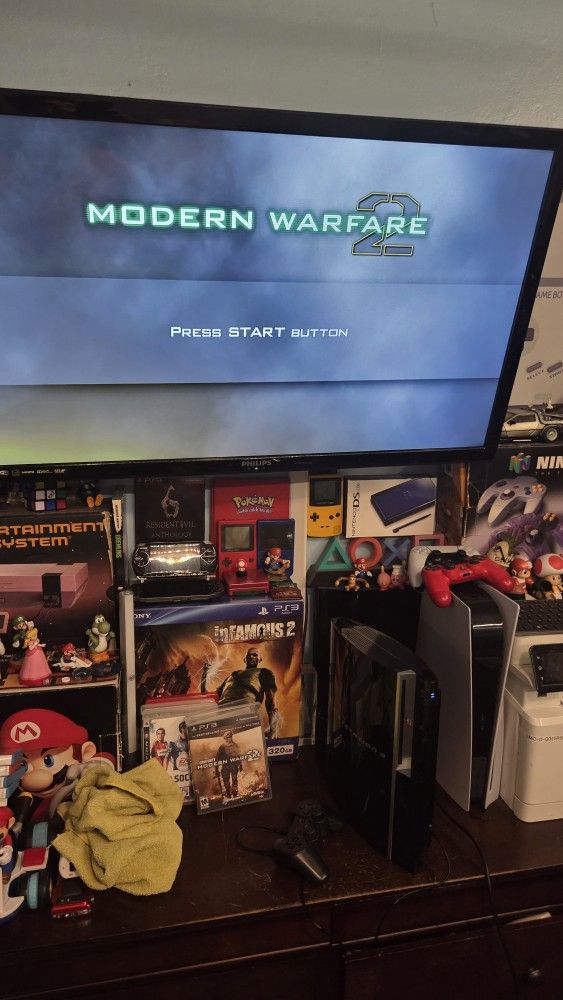 Original PS3 Fat 40GB With 4 Games