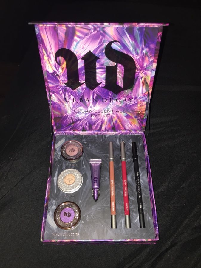 Urban decay mini vault