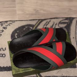 Gucci slides 