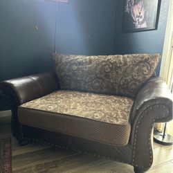 Accent Comfy Chair