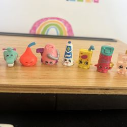 SHOPKINS BUNDLE - 8 SHOPKINS FOR $5
