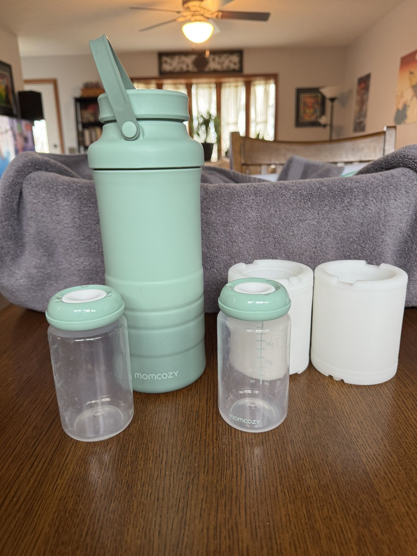 Momcozy 22oz Portable Breast milk Cooler