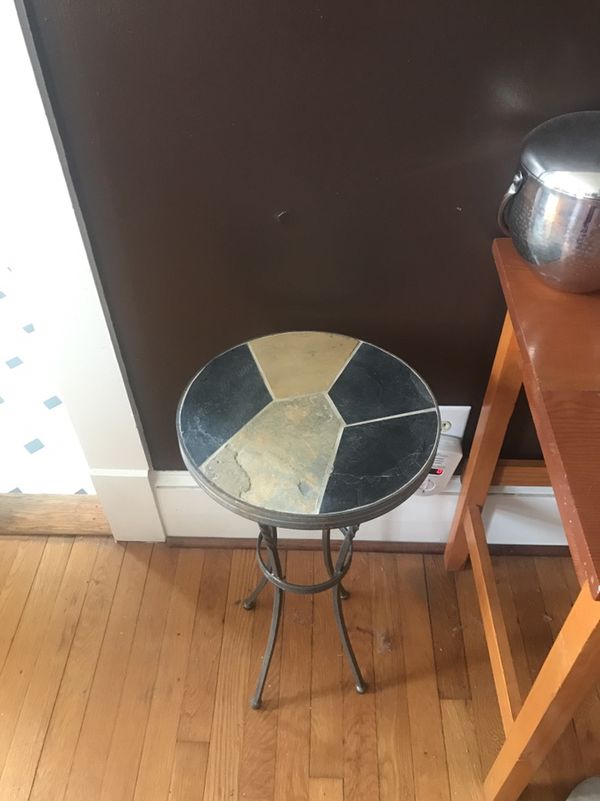 Pier One Wine Rack Side Table Coffee Also Have Out Pier One Wine Rack Side Table Coffee Also Have Out And Chairs For In Greensboro Nc Offerup