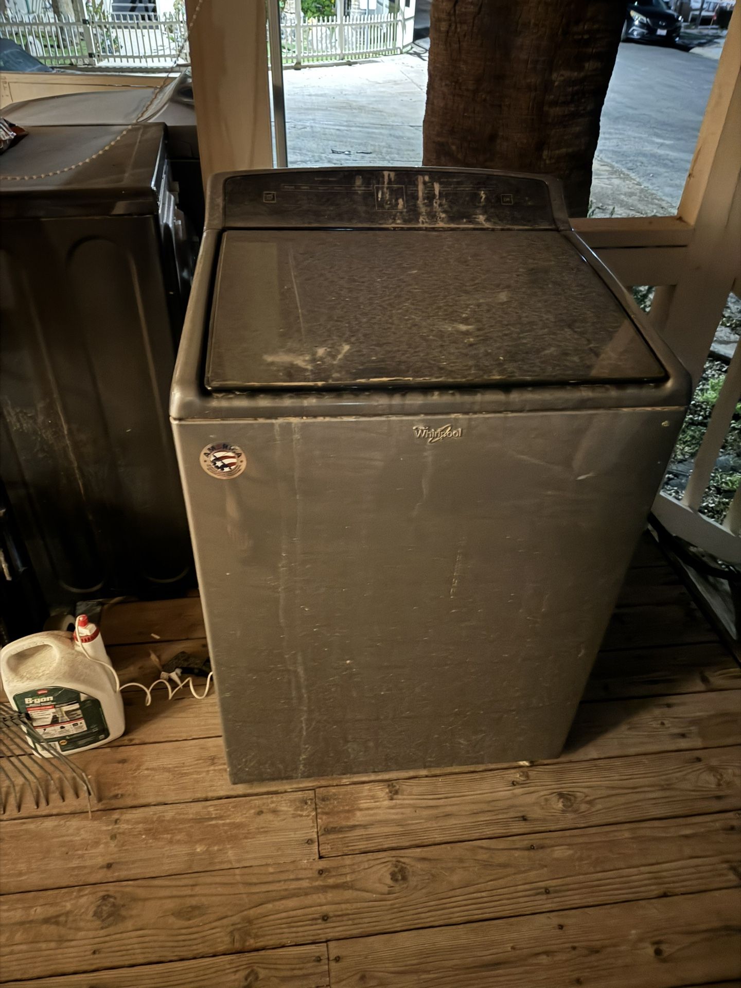 Washers And 1 Dryer