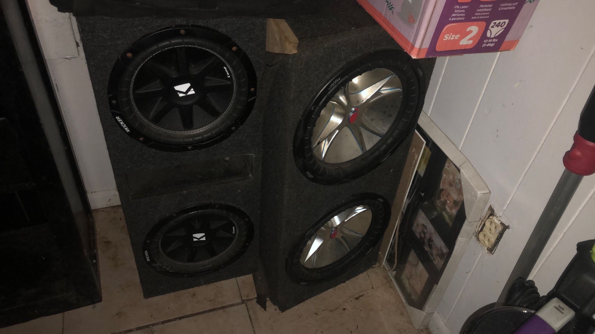 2 Car/truck Speakers With Amp 