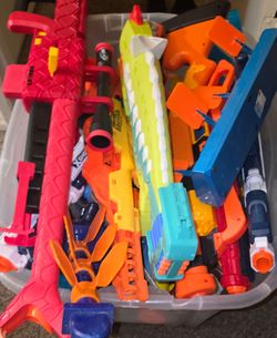🔥 HUGE NERF & TOY BLASTER LOT – ONLY $40! 🔥
