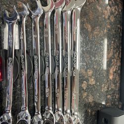 Snap-on Reversible Ratcheting Set 