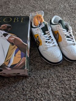 Kobe dunks