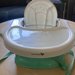 Summer Deluxe Folding Booster Seat