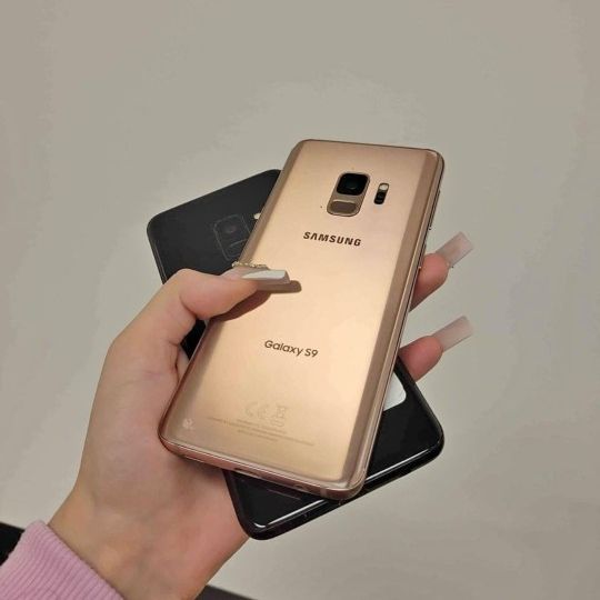 Samsung Galaxy S9 Unlocked / Desbloqueado 😀 - Different Colors Available