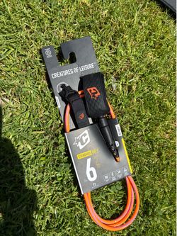 Surfboard leash
