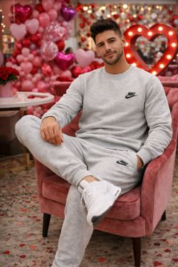 ✨ Premium Matching NIKE Tracksuit Set – 2XL ✨