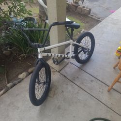 Cult Gateway BMX