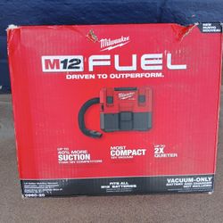VACUUM MILWAUKEE M12 TOOL ONLY 