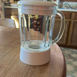 Cuisinart 40 Oz  5 Cup Glass Pitcher 