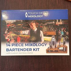 Brand New Mixology Bartender Kit