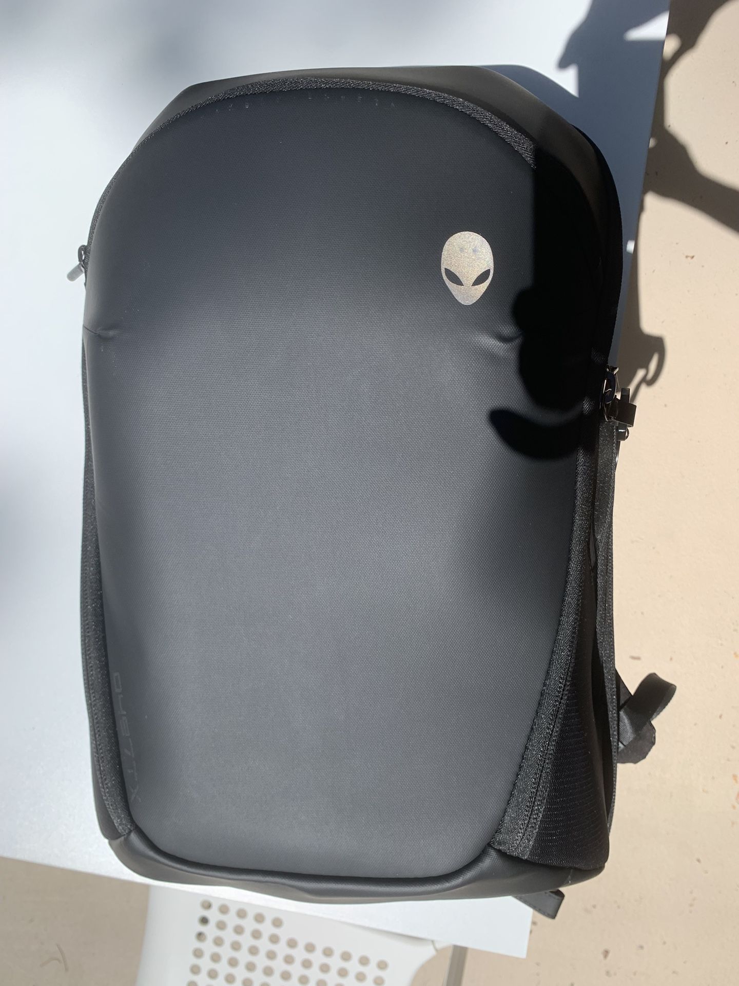 NWT alienware horizon travel backpack 17 inches (AW723P) -  www.disolcolor.com
