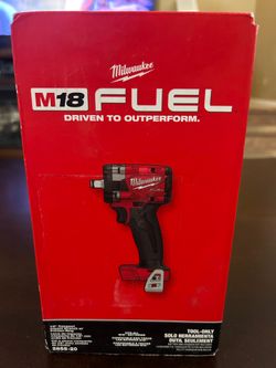 Milwaukee M18 Fuel 1/2” Compact impact Wrench