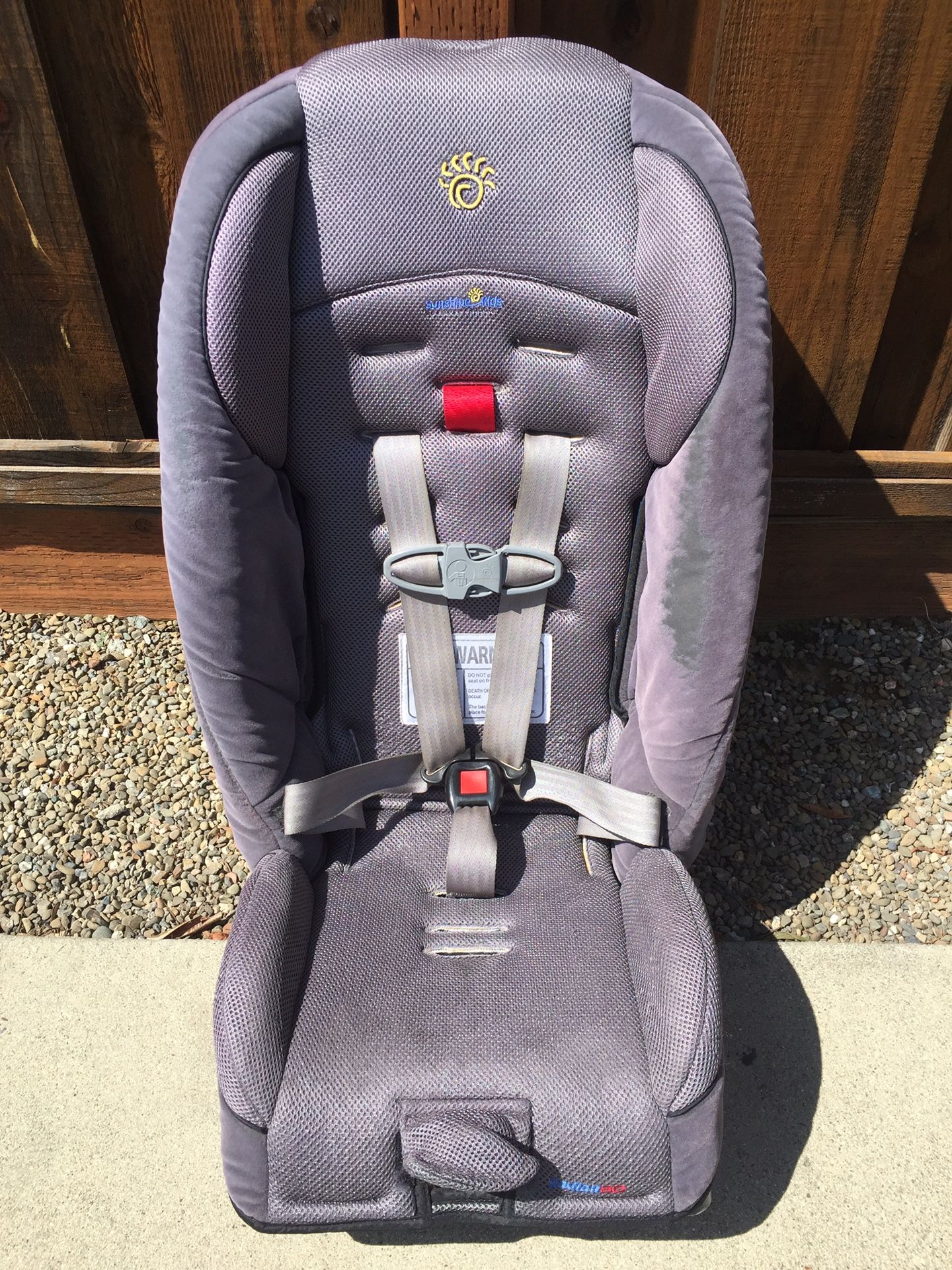 2 Sunshine Kids Radian 80 car seats bundle